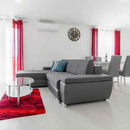 Apartment Mlikota Stobreč